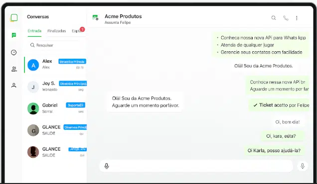 Tela do sistema ConnectAPP com múltiplas conversas organizadas por atendentes no WhatsApp Business API